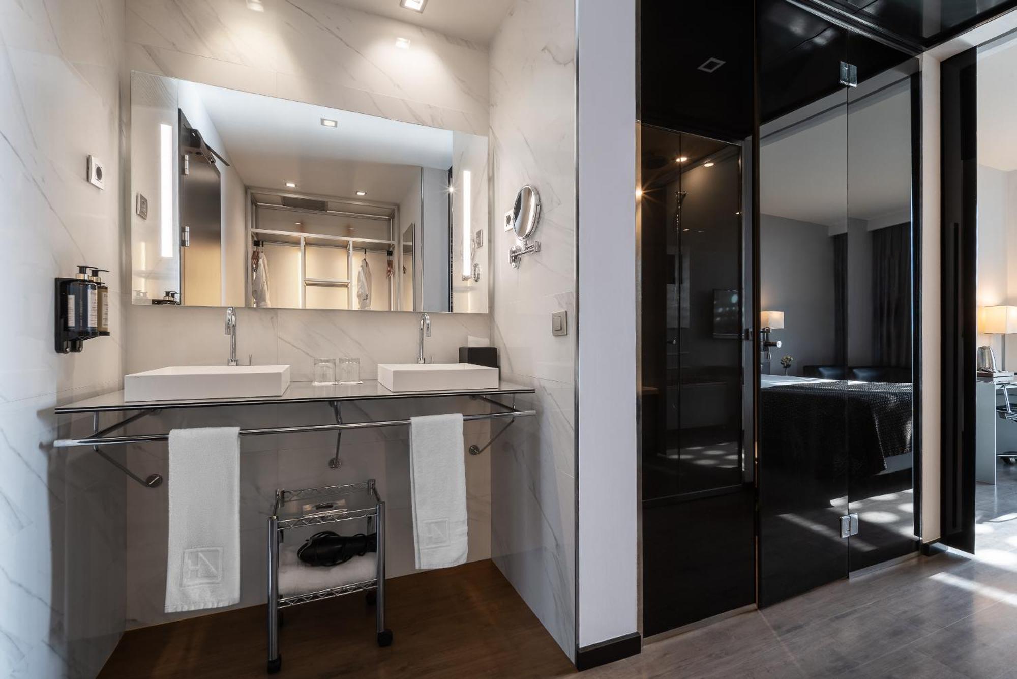 Eurostars Palace Cordoba Ngoại thất bức ảnh Bathroom