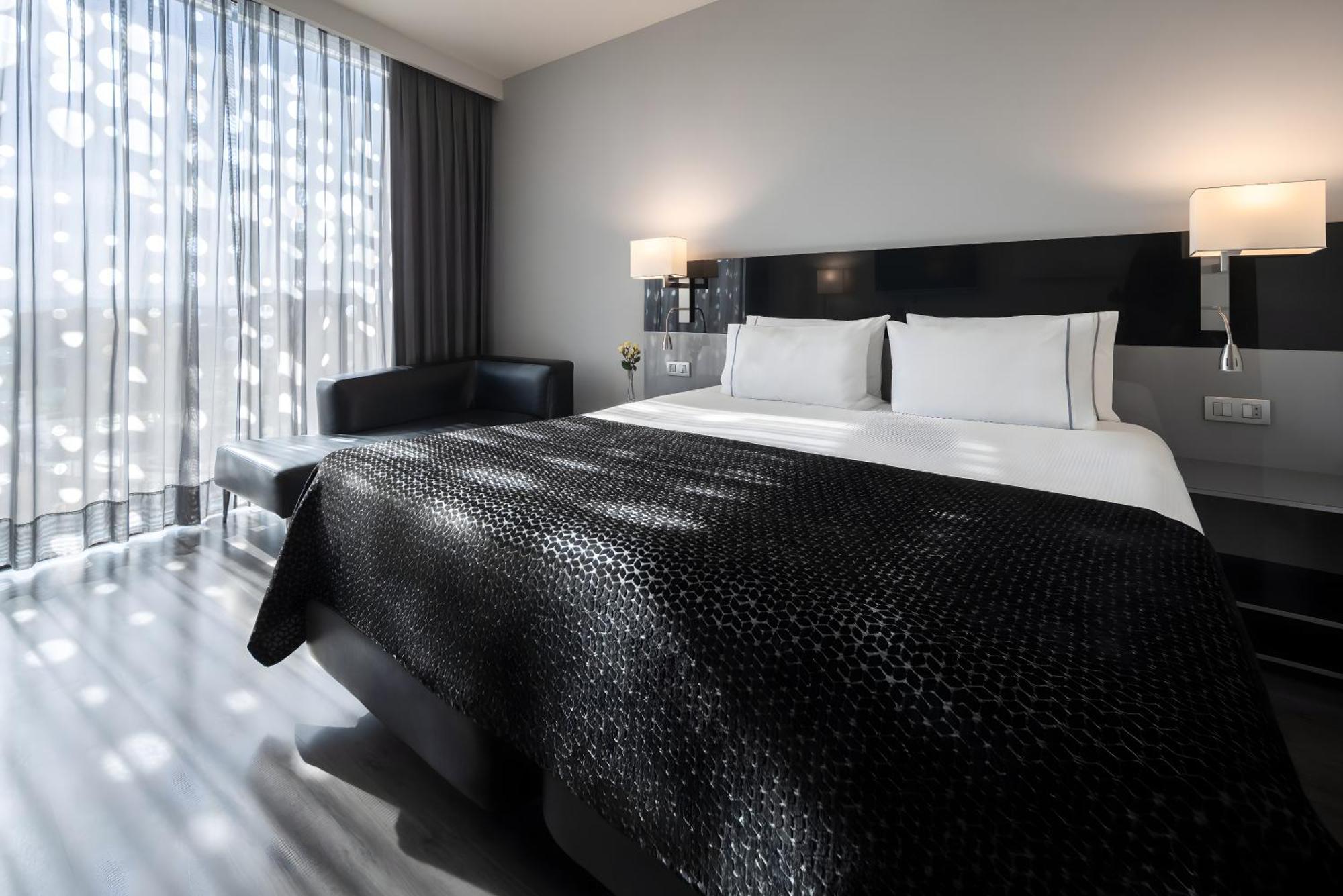 Eurostars Palace Cordoba Ngoại thất bức ảnh A room at the hotel